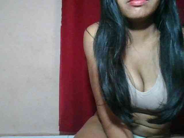 Keziah34 webcam