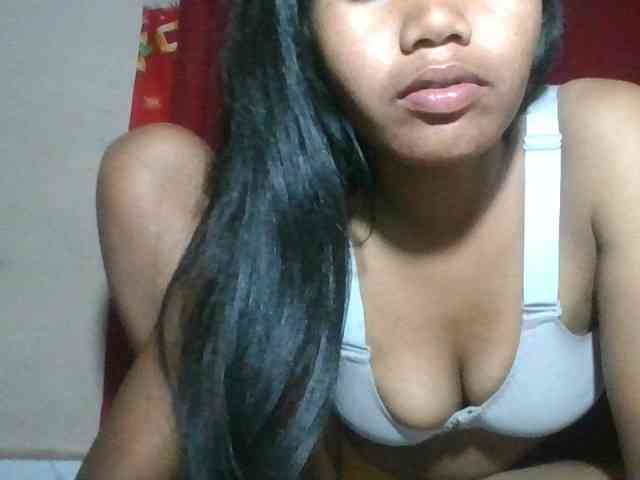 Keziah34 webcam
