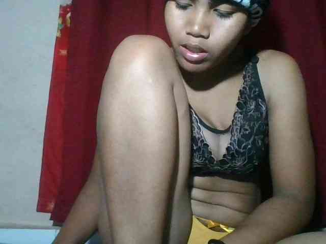 Keziah34 webcam