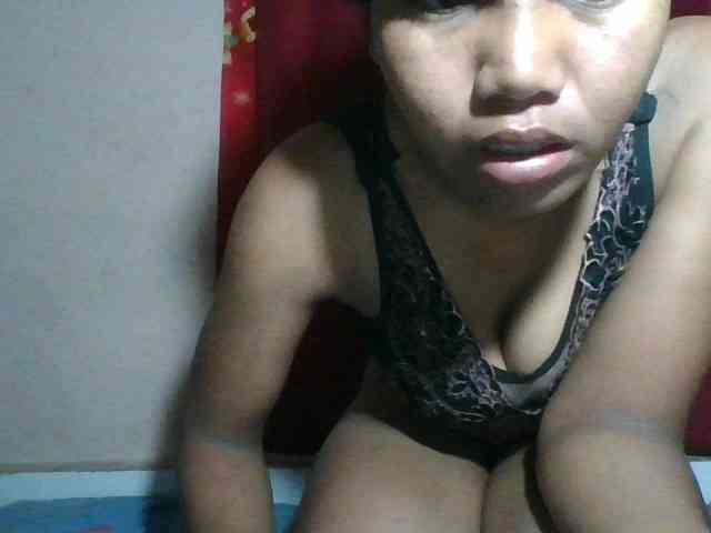 Keziah34 webcam