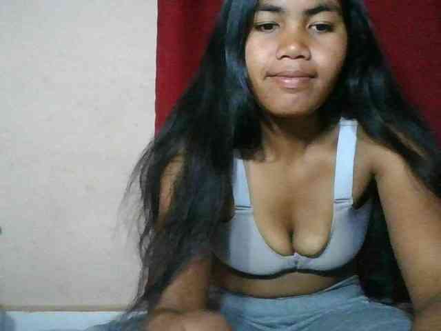 Keziah34 webcam