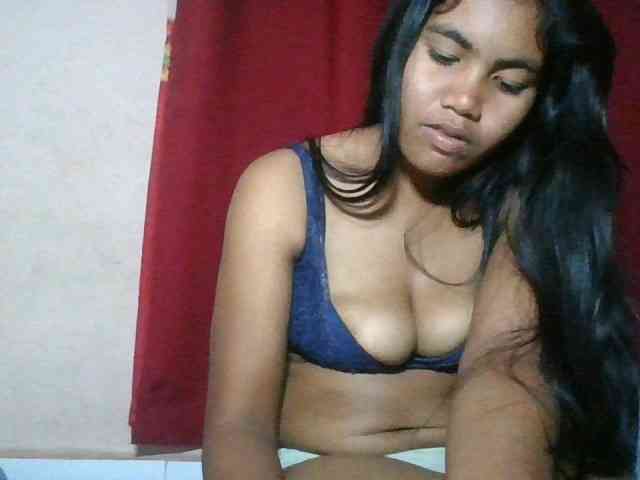 Keziah34 webcam