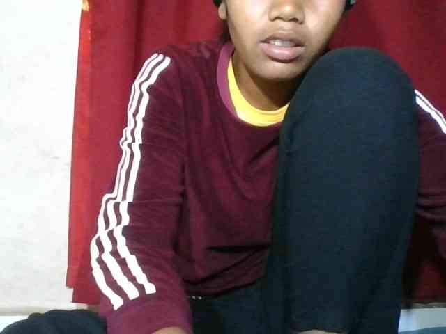 Keziah34 webcam