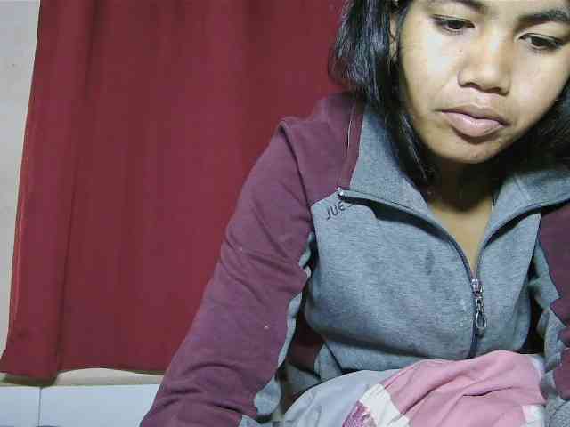 Keziah34 webcam