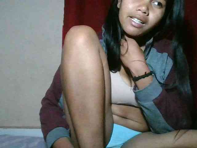 Keziah34 webcam