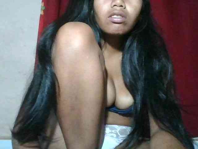Keziah34 webcam