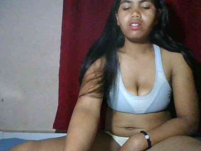 Keziah34 webcam