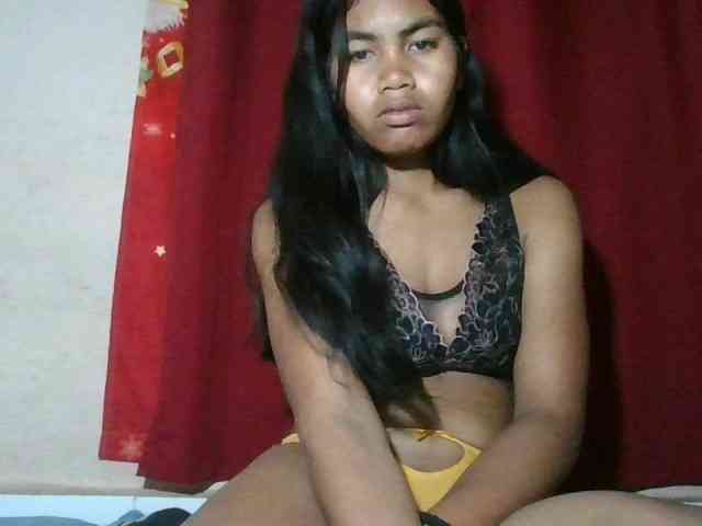 Keziah34 webcam