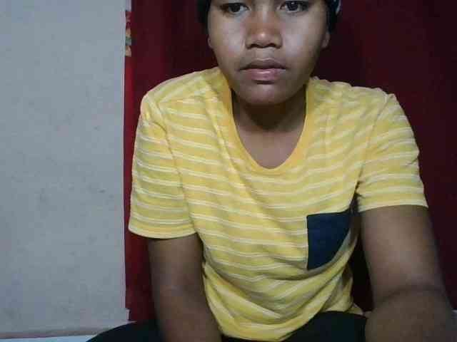 Keziah34 webcam