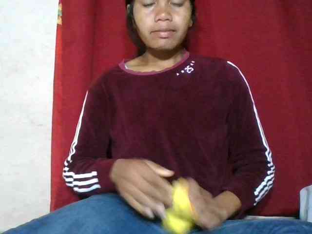 Keziah34 webcam