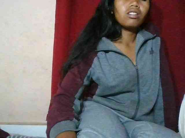 Keziah34 webcam