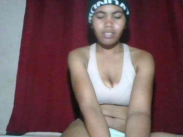 Keziah34 webcam