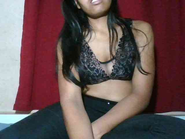 Keziah34 webcam