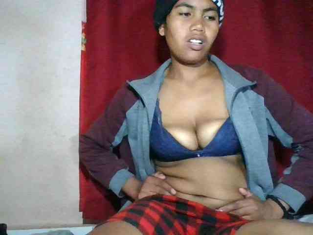 Keziah34 webcam
