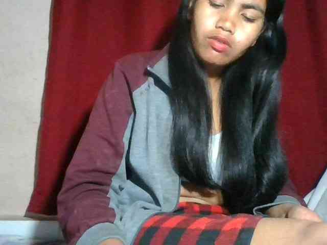 Keziah34 webcam