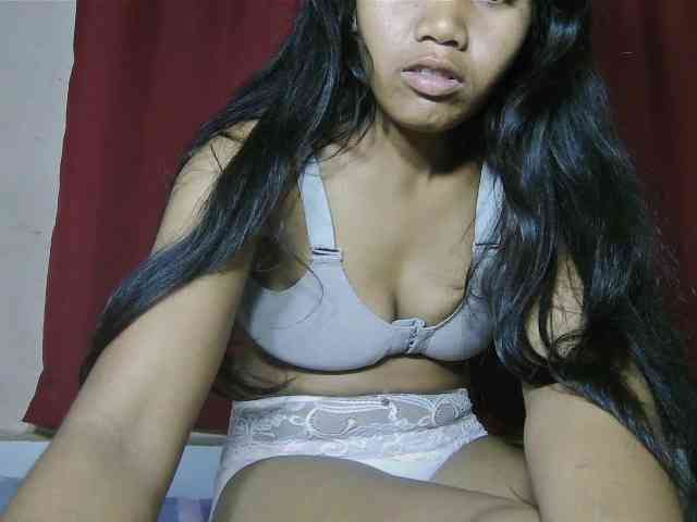 Keziah34 webcam