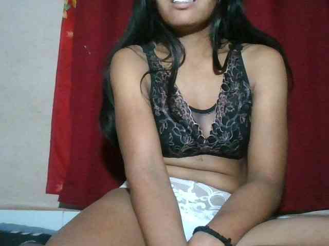 Keziah34 webcam