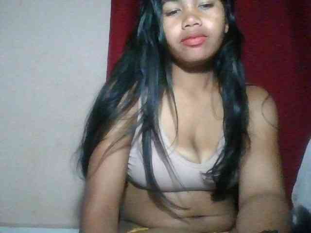 Keziah34 webcam