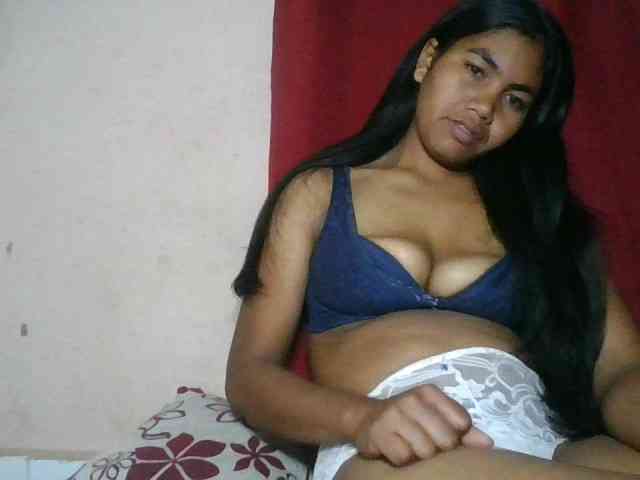 Keziah34 webcam