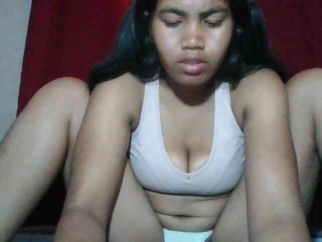 Keziah34 webcam
