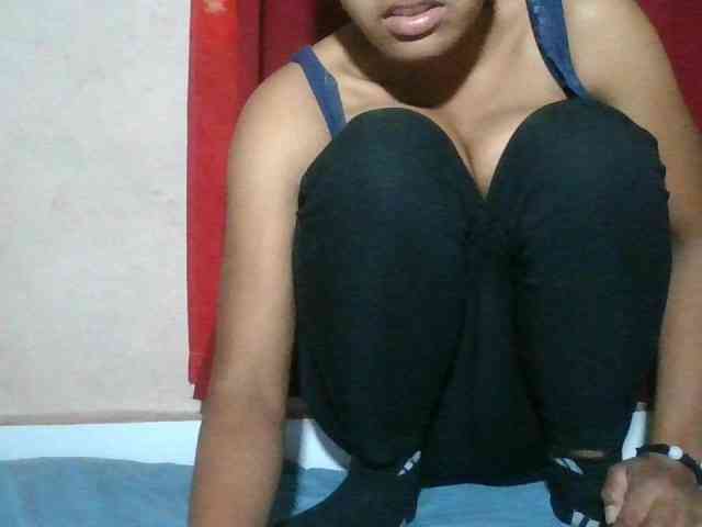 Keziah34 webcam