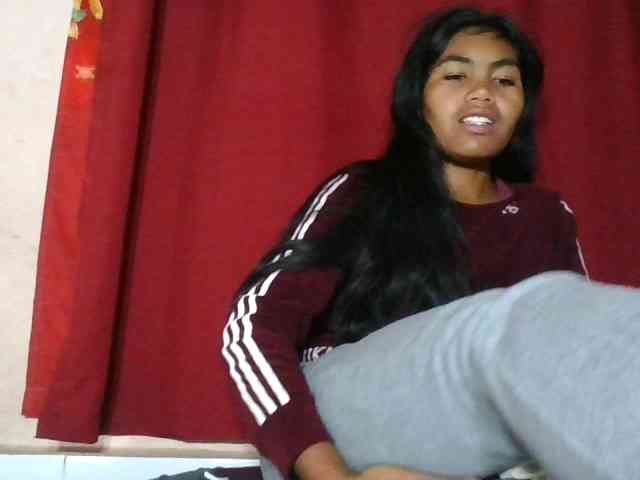 Keziah34 webcam