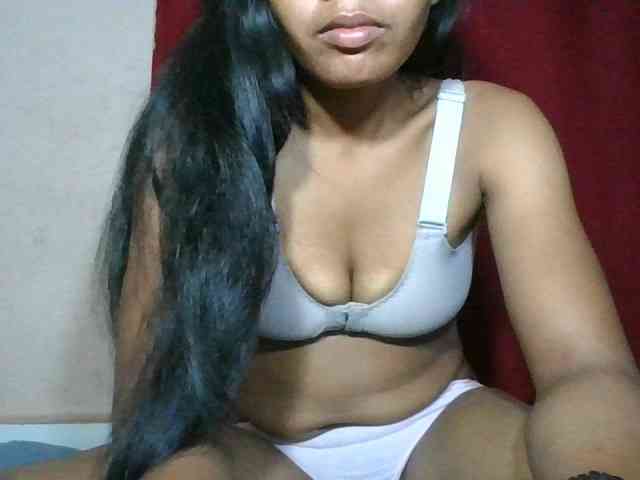 Keziah34 webcam