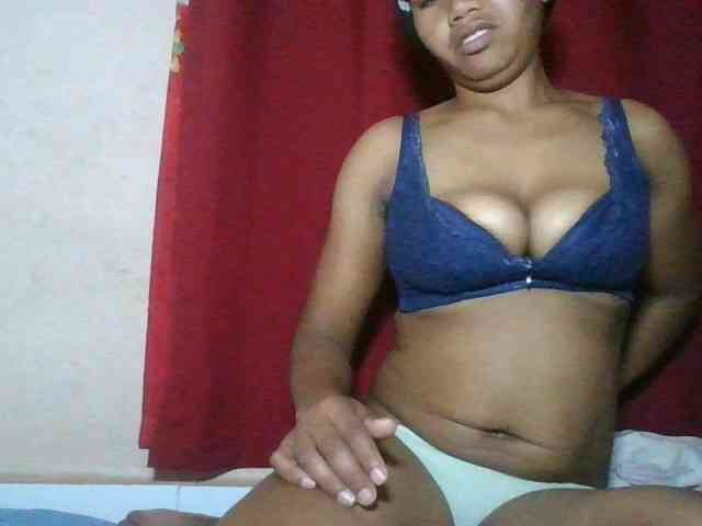 Keziah34 webcam