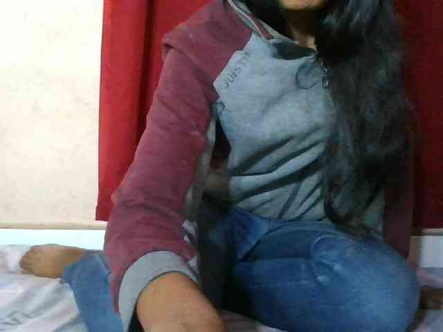 Keziah34 webcam