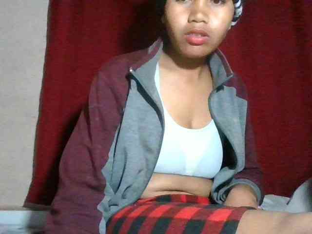 Keziah34 webcam
