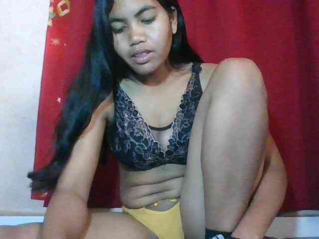 Keziah34 webcam