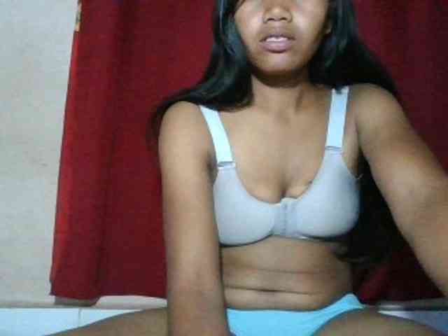 Keziah34 webcam