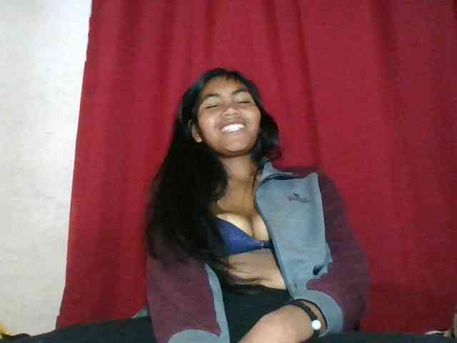Modelo: Keziah34
