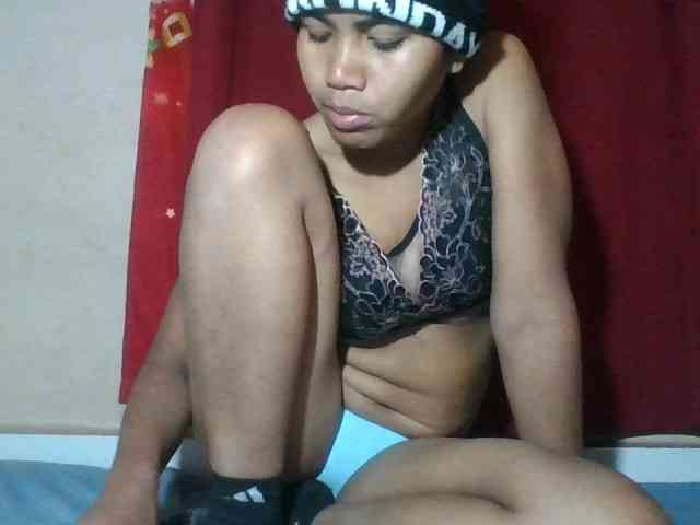 Keziah34 webcam