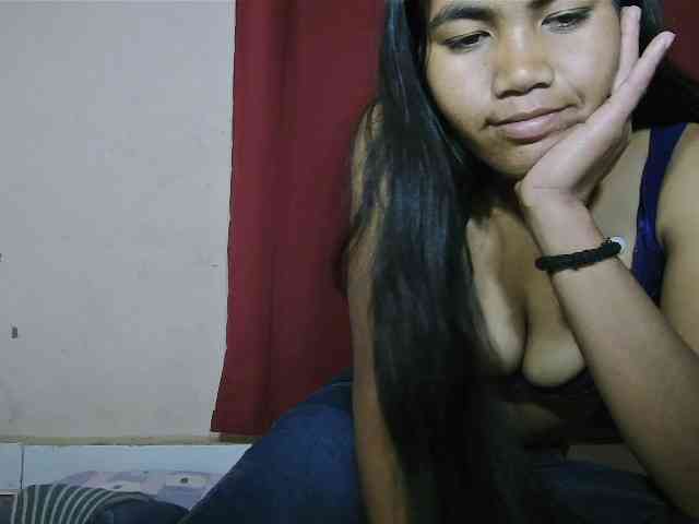 Keziah34 webcam