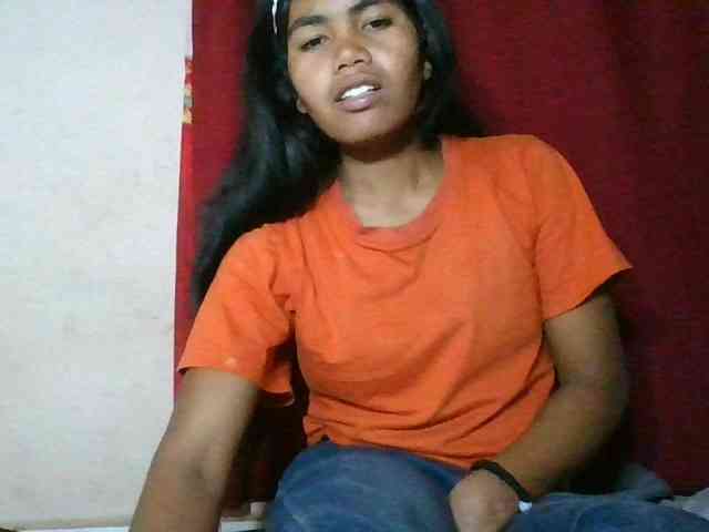 Keziah34 webcam