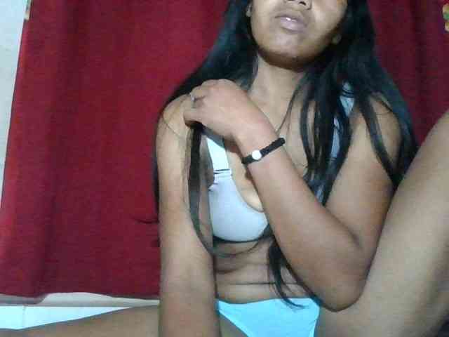 Keziah34 webcam