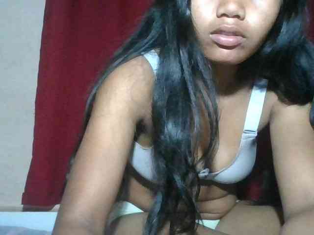 Keziah34 webcam