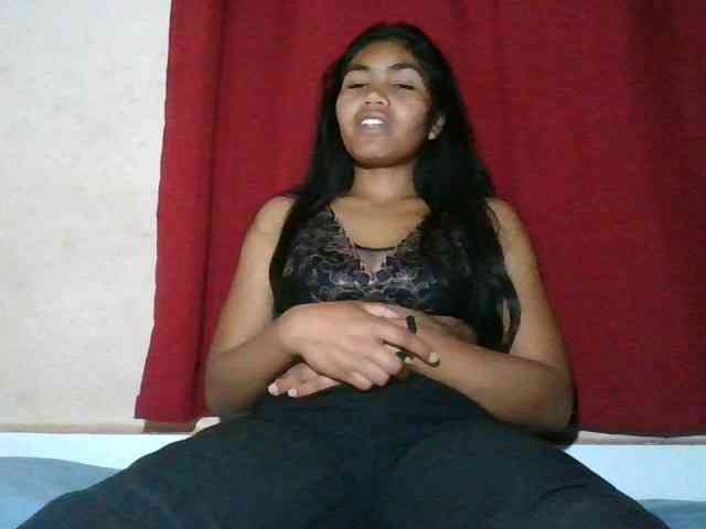 Keziah34 webcam