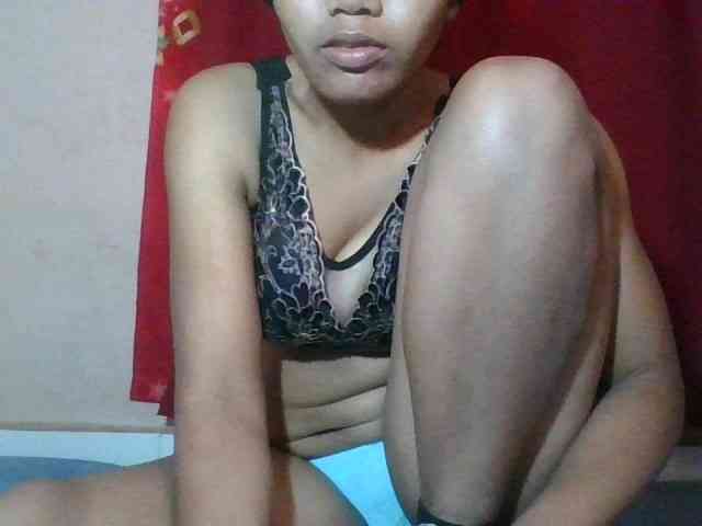 Keziah34 webcam