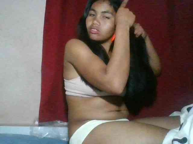 Keziah34 webcam
