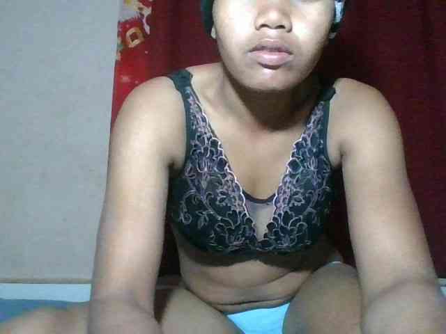 Keziah34 webcam
