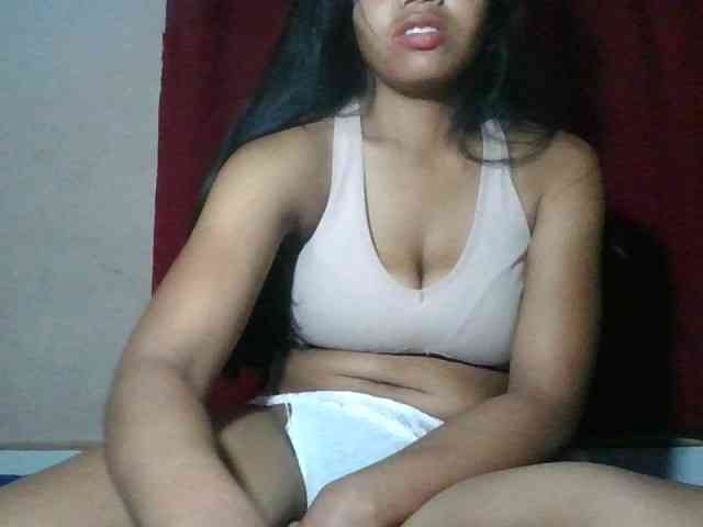 Keziah34 webcam