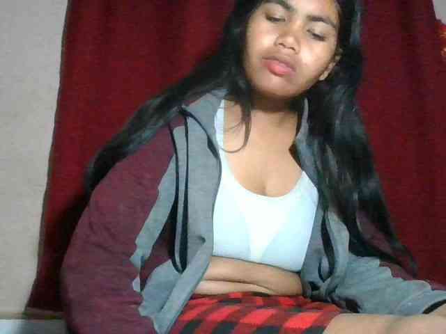 Keziah34 webcam