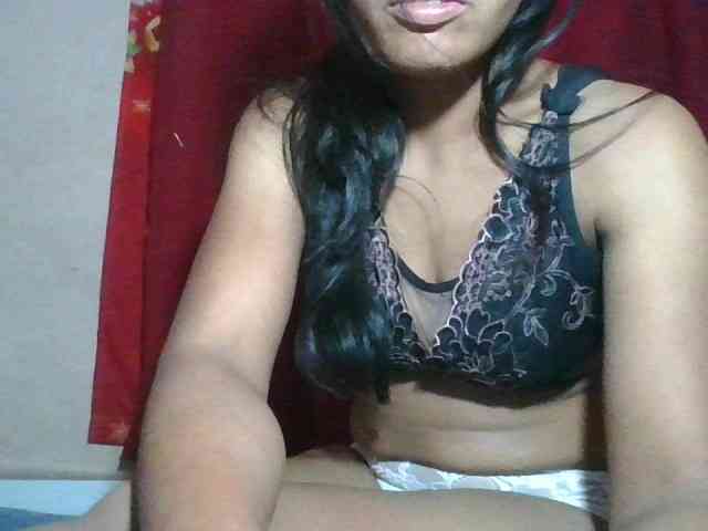 Keziah34 webcam