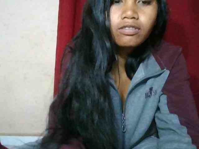 Keziah34 webcam