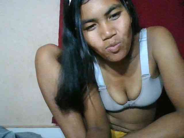 Keziah34 webcam
