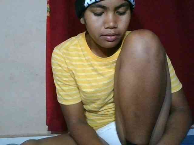 Keziah34 webcam