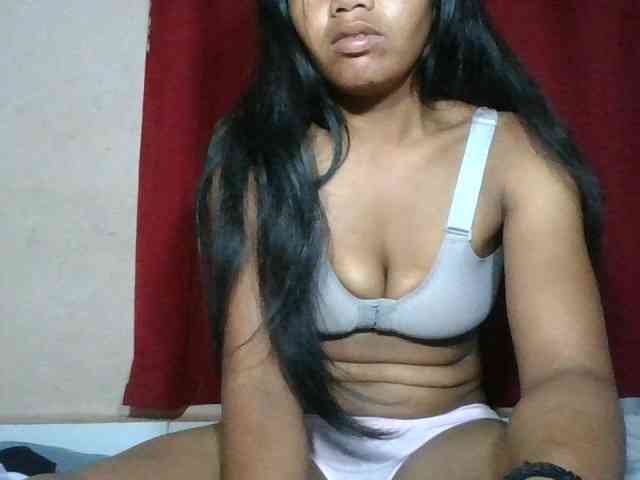 Keziah34 webcam