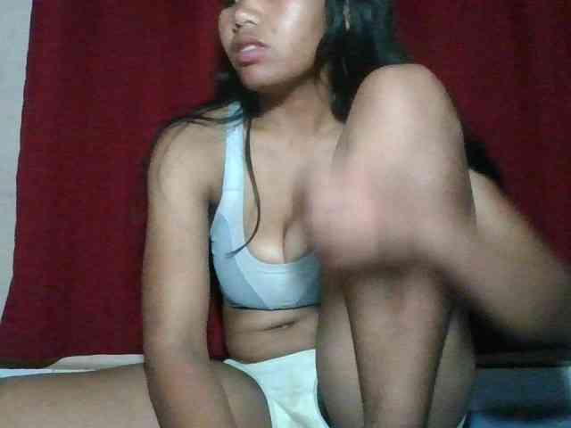 Keziah34 webcam